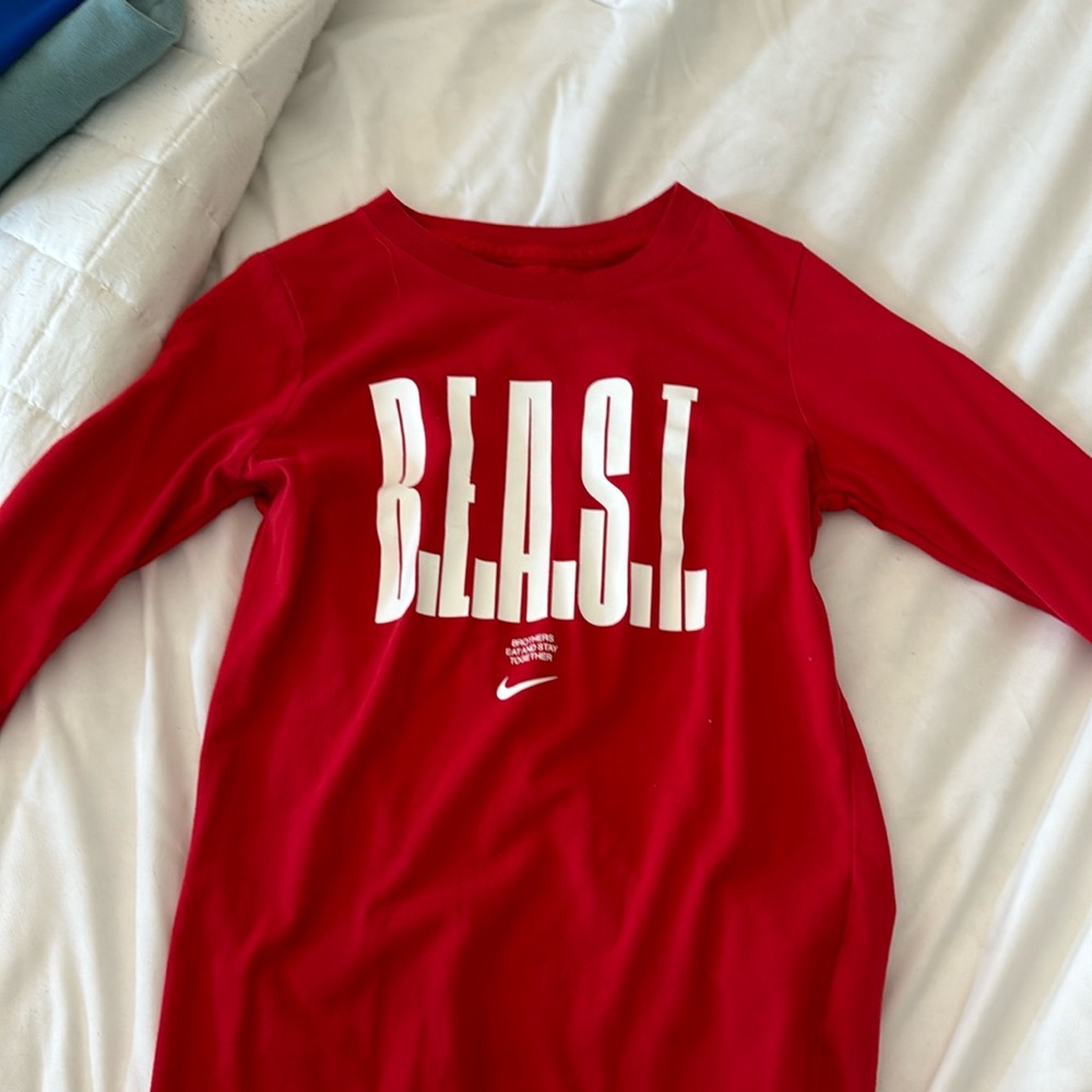 Nike Boys Small 6/7